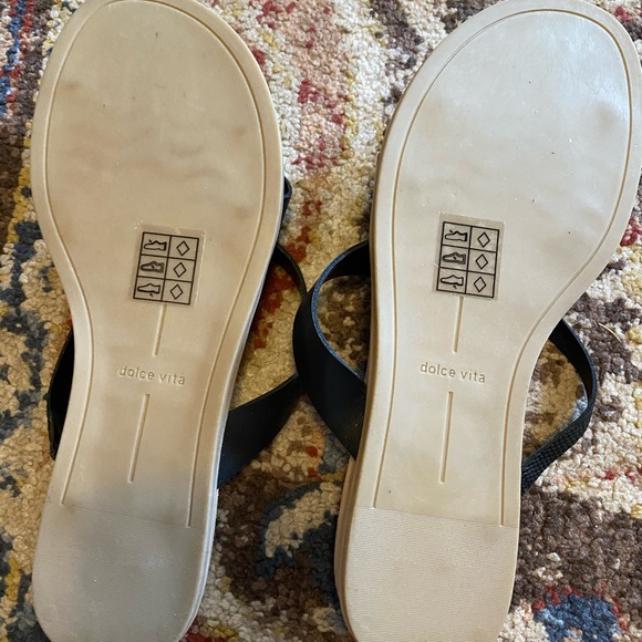 Dolce Vita Sandals - Picture 4 of 4